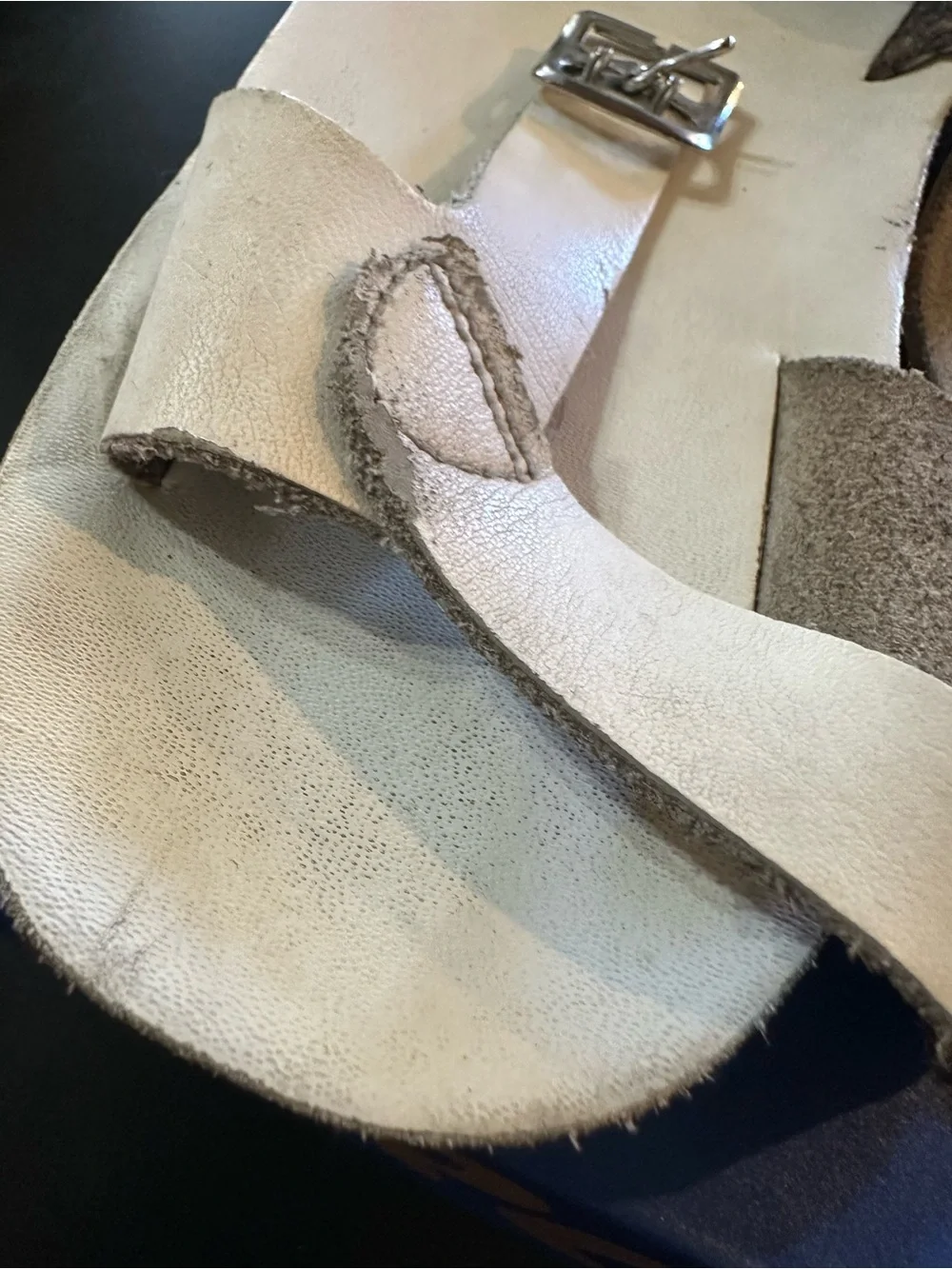 Girls white Heart Accent Buckle Sandals with Cushioned Footbed